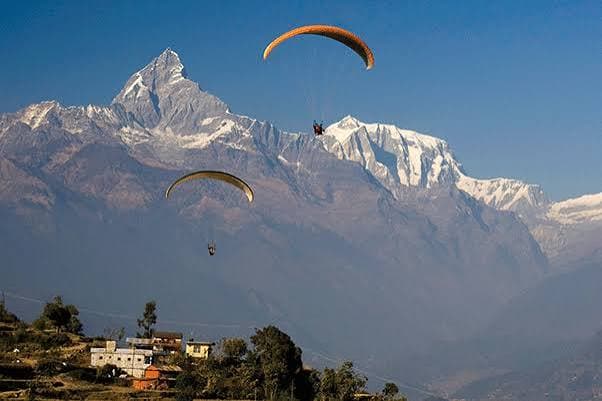 Paragliding gallery image